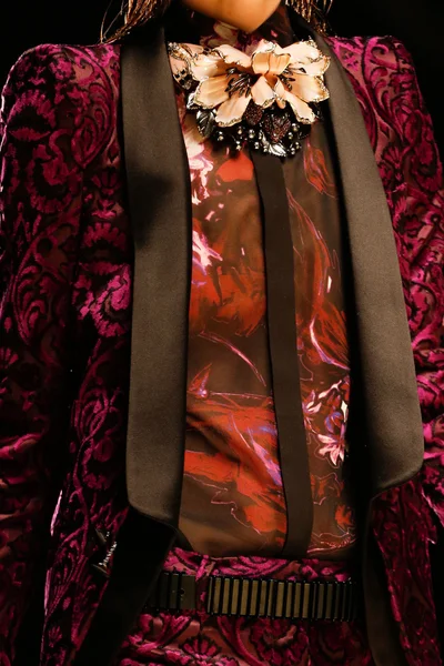 Look 37